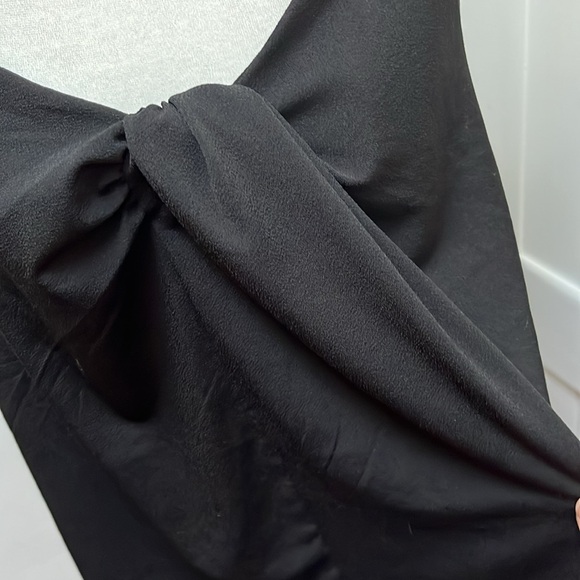 NWT Banana Republic Twist Front Black Crepe Camisole - Picture 5 of 9